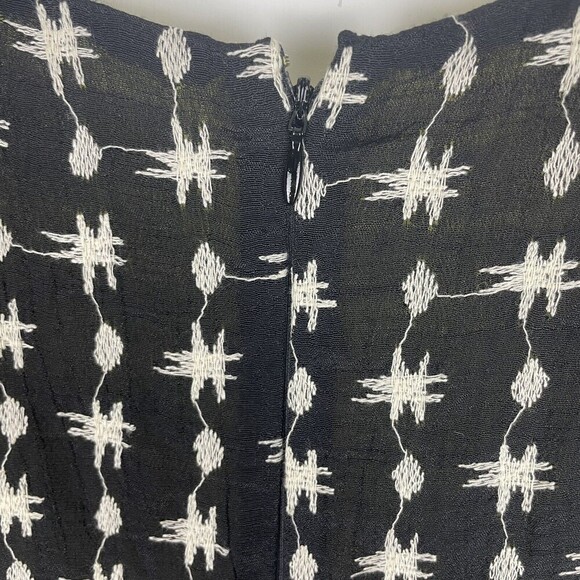 TAHARI Arthur S Levine Black Embroidered Handkerchief Hem Dress Size 16​​​​​ - Picture 9 of 9